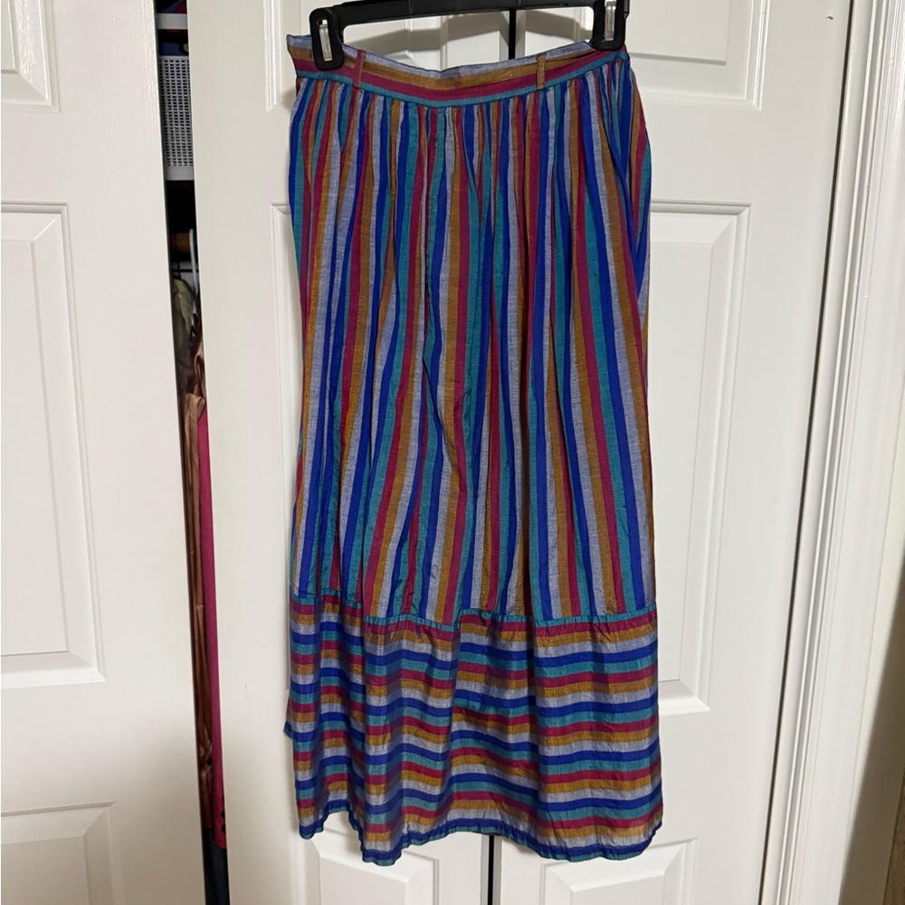 Early 70’s royal silk rainbow reflective poodle skirt - Picture 2 of 9